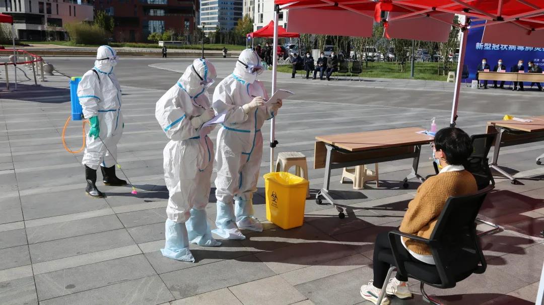 Consolidated Safety Belt in Fight against Pandemic with Drilling/ Emergency Drill on Control of Covid-19 Held in Wuqing Development Zone(图2)