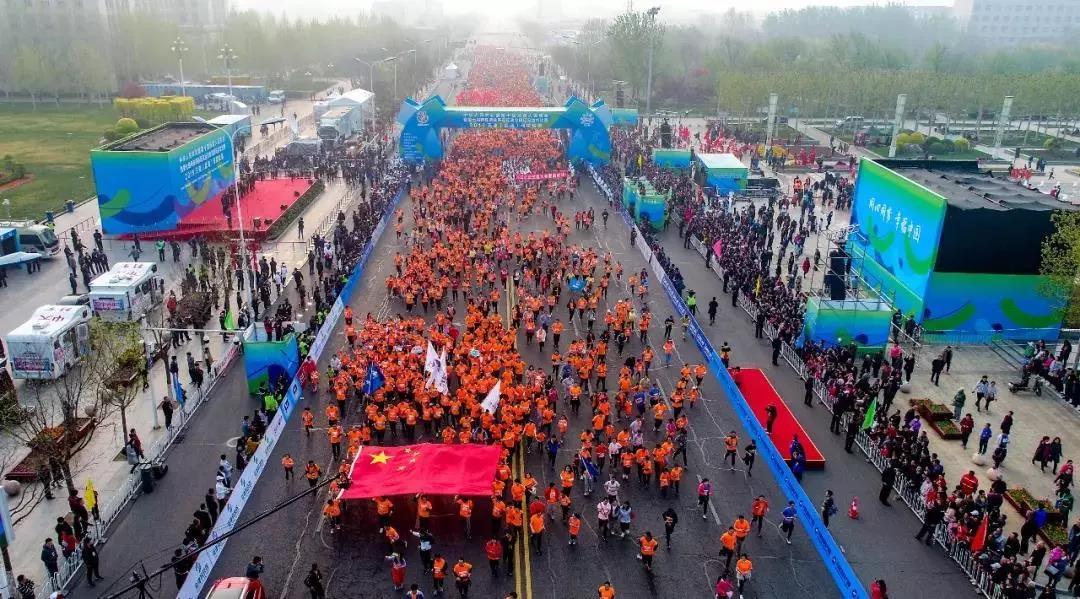 2019天津（武清）马拉松精彩开跑 赛道沿用开发区福源道(图1)