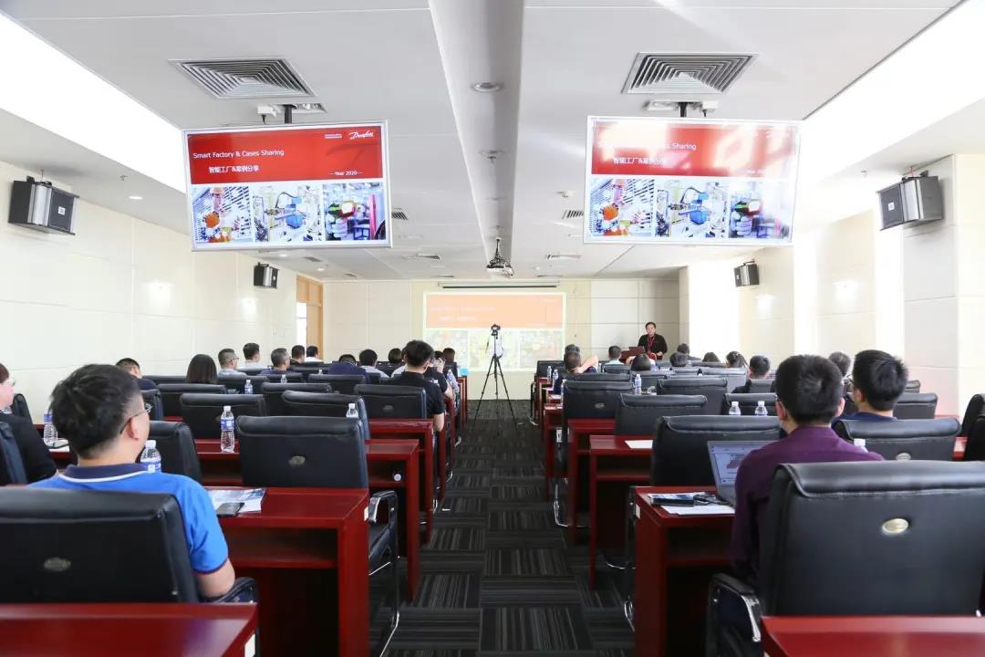 数字为基 智能领先 | “制造业数字化工厂建设之道”研讨会在武清开发区举办(图2)