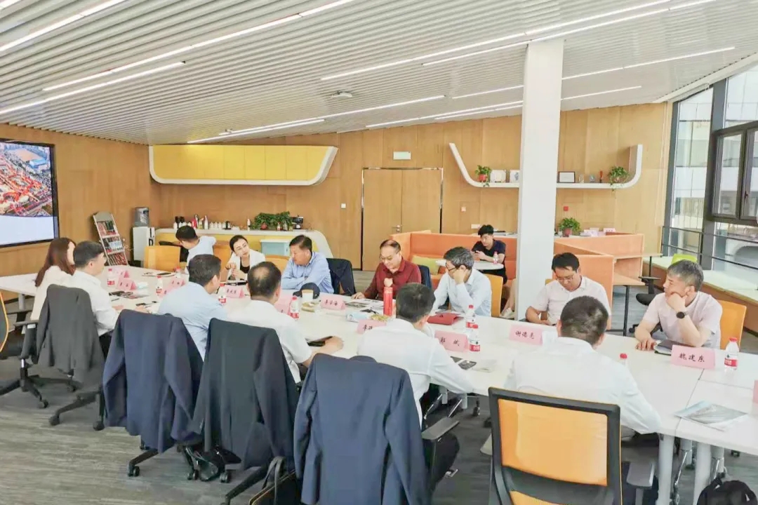 大连市商务局、金州湾临空经济区代表团到武清开发区考察交流(图3)