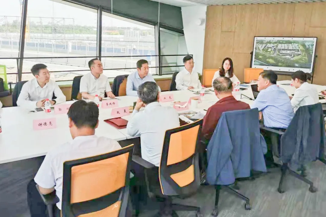 大连市商务局、金州湾临空经济区代表团到武清开发区考察交流(图2)