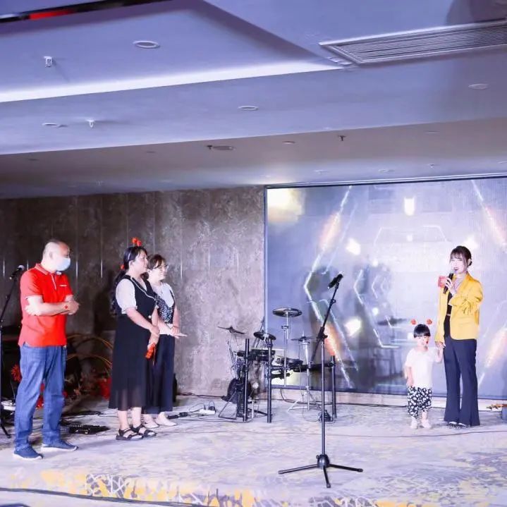 【奋斗百年路 启航新征程】武清开发区举办红色经典音乐会(附视频)(图5)