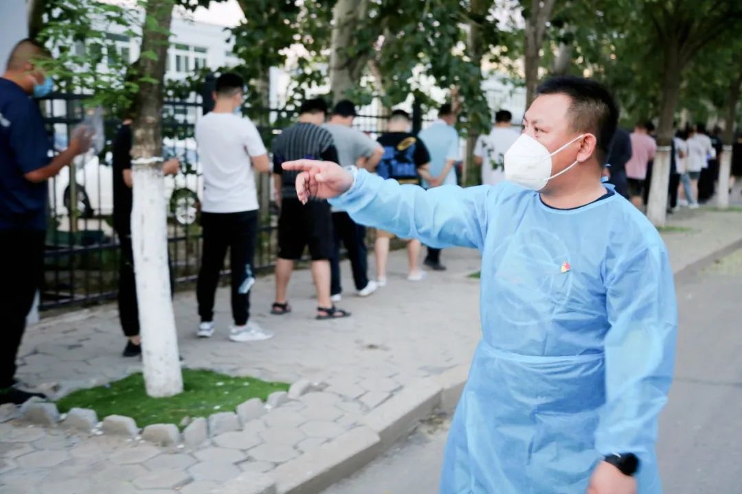 【迎盛会、铸忠诚、强担当、创业绩】武清开发区:党建引领聚合力 核酸检测显担当(图2)