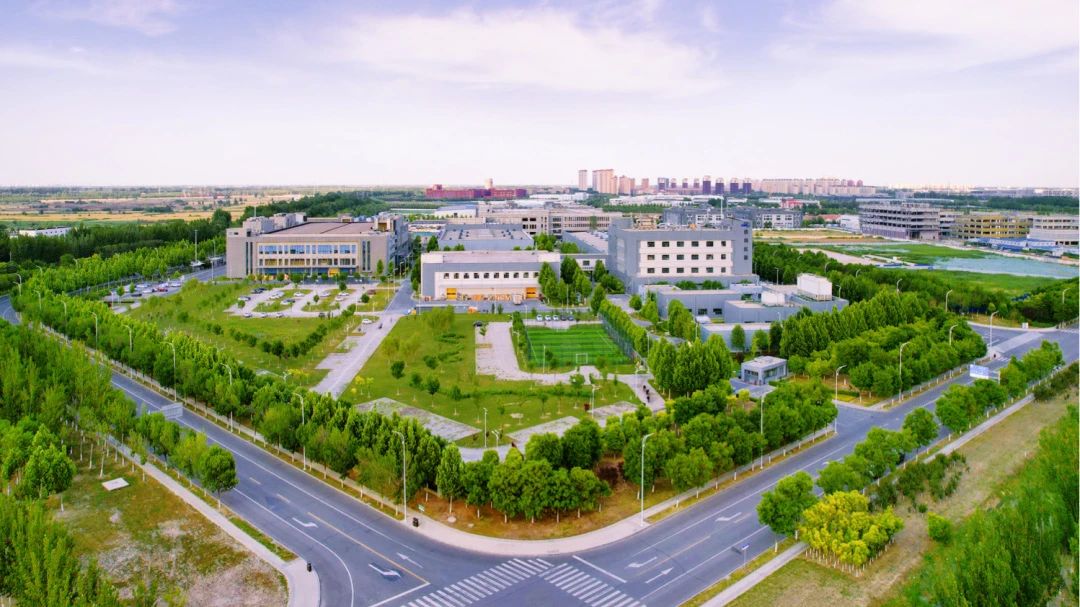 Officially awarded the plaque! Municipal Industry-Education Consortium!(图3)