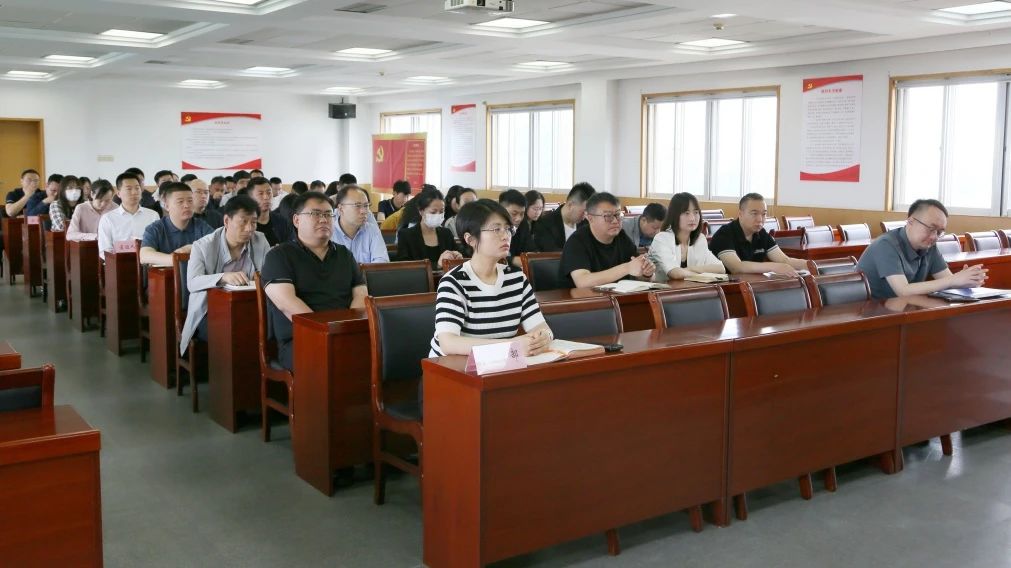 武清开发区召开“五一”节前教育及安全生产部署会(图3)