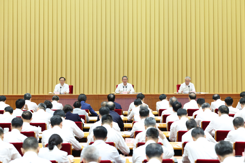 习近平就发展先进制造业作出重要指示(图1)
